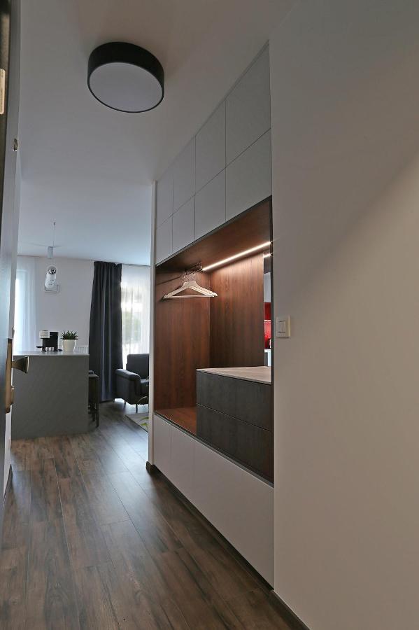 Modern Apartment Near The City Centre Urban Bratislava Buitenkant foto