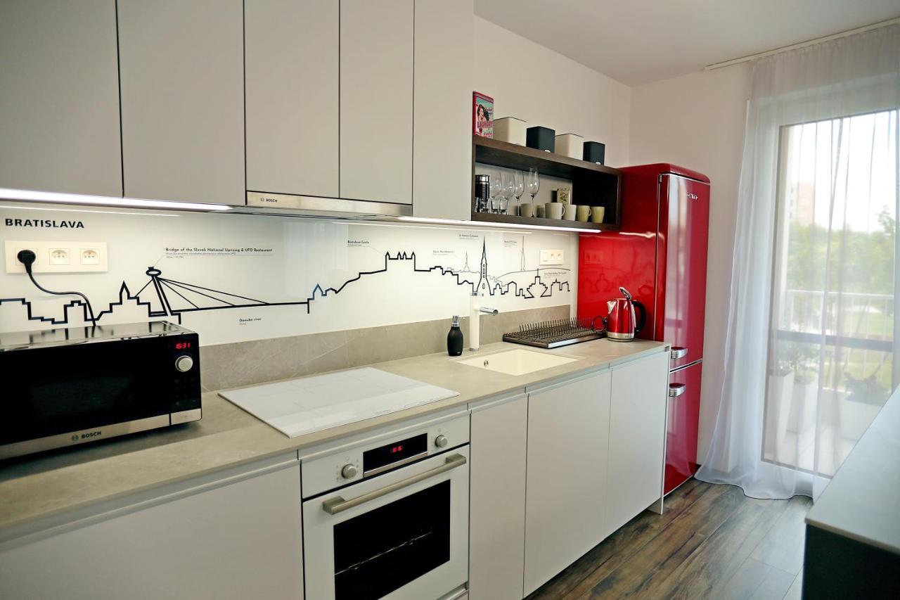 Modern Apartment Near The City Centre Urban Bratislava Buitenkant foto